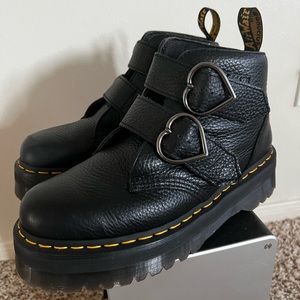 Dr Martens heart Buckle Leather Platform Boots